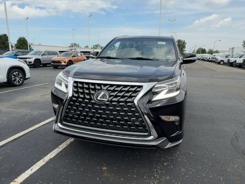 Used 2022 Lexus GX 460 Premium w/ Accessory Package AWD/4WD image 3