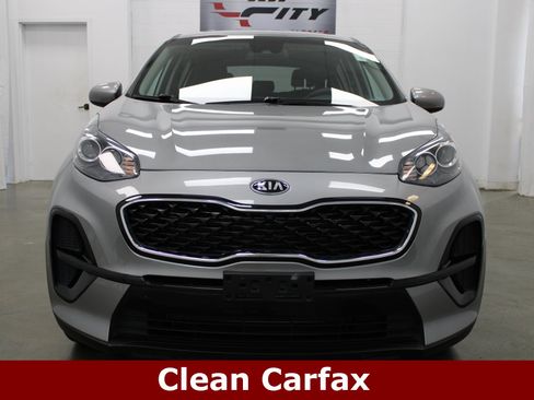 Used 2022 Kia Sportage LX image 2