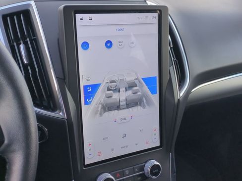 Certified 2021 Ford Edge Titanium w/ Equipment Group 301A image 35