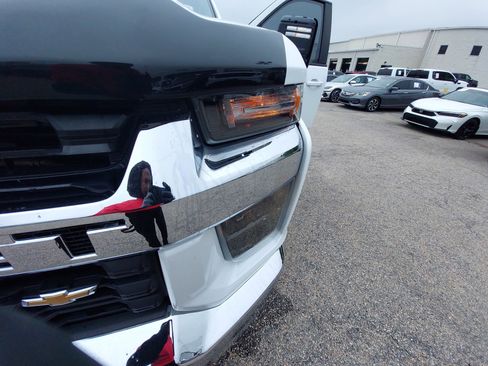 Used 2022 Chevrolet Silverado 3500 LT w/ Convenience Package AWD/4WD image 33