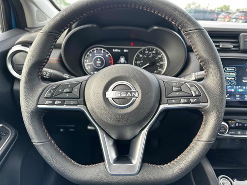 New 2025 Nissan Versa SR w/ Trunk Package image 20