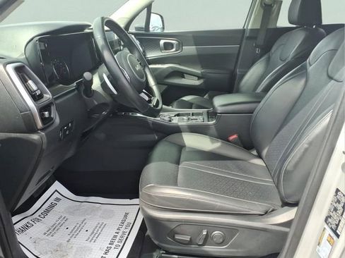 Used 2023 Kia Sorento EX AWD/4WD image 19