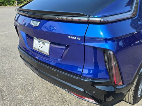 Used 2024 Cadillac Lyriq Sport image 13