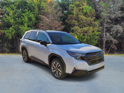 New 2026 Subaru Forester Touring AWD/4WD image 15