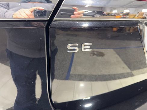 Used 2023 Volkswagen Atlas SE w/ Panoramic Sunroof Package image 23