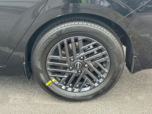 New 2026 Nissan Sentra SV image 19