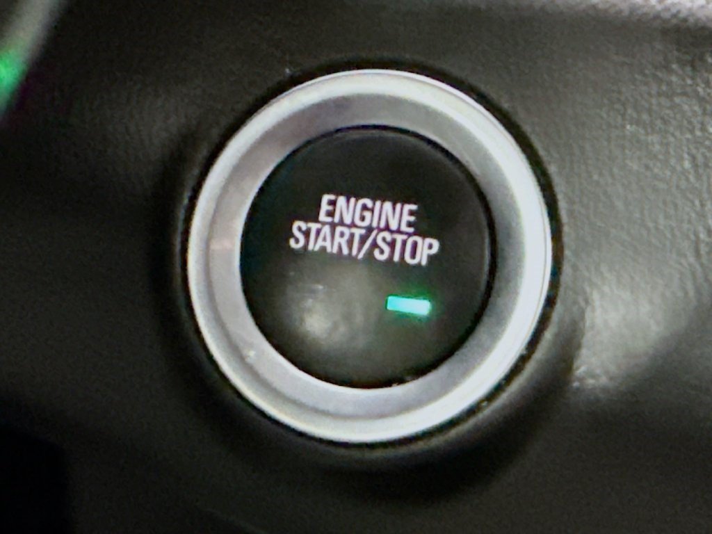 Used 2020 GMC Terrain SLE w/ Driver Convenience Package FWD image 20