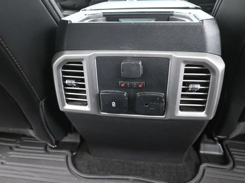 Used 2018 Ford F150 Platinum w/ Equipment Group 701A Luxury AWD/4WD image 14