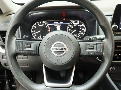 Used 2021 Nissan Rogue S AWD/4WD image 10