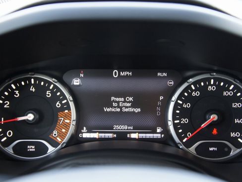 Used 2023 Jeep Renegade Trailhawk image 14