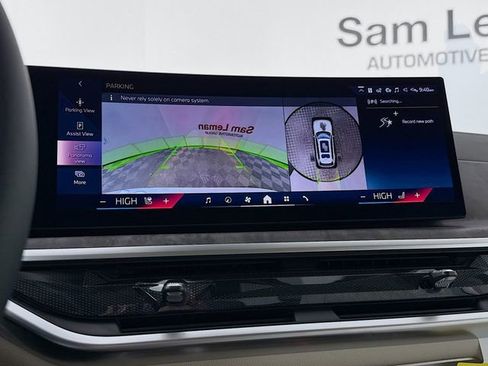 New 2026 BMW X7 xDrive40i w/ Premium Package image 14