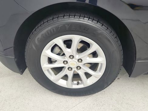 Used 2020 Chevrolet Equinox LS w/ LS Convenience Package FWD image 26