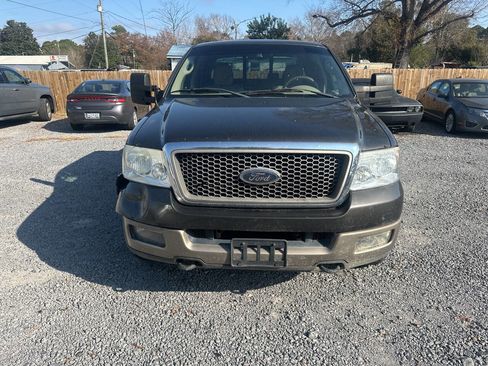 Used 2005 Ford F150 Lariat image 2