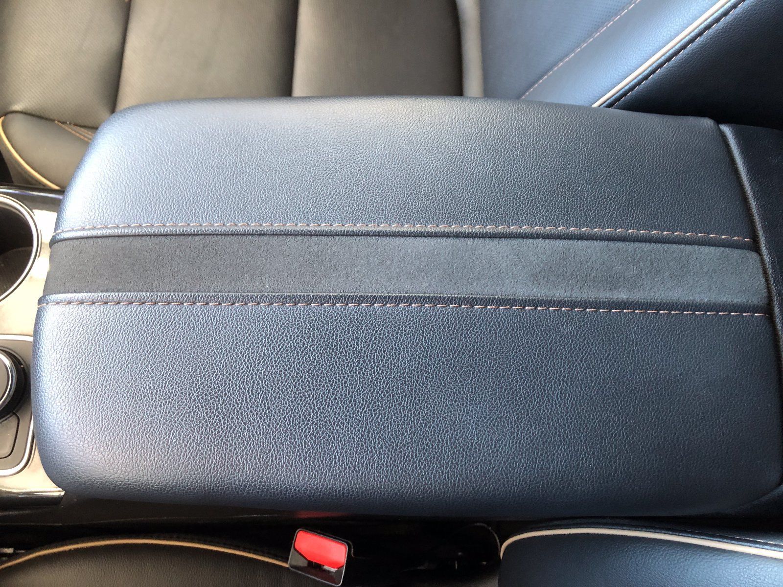 Used 2020 Chevrolet Blazer Premier FWD image 23