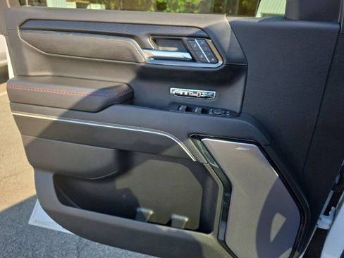 Used 2025 GMC Sierra 1500 AT4X AWD/4WD image 28