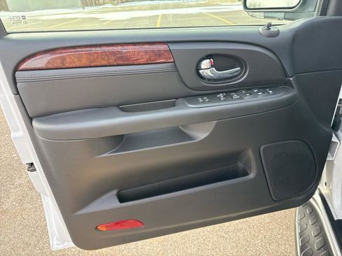 Used 2007 GMC Envoy SLT image 13