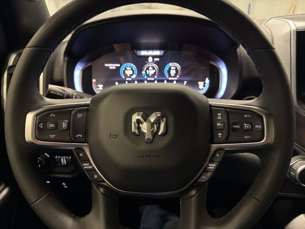 Used 2025 RAM 1500 Big Horn AWD/4WD image 12