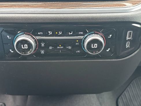 Used 2023 GMC Sierra 1500 Elevation AWD/4WD image 32