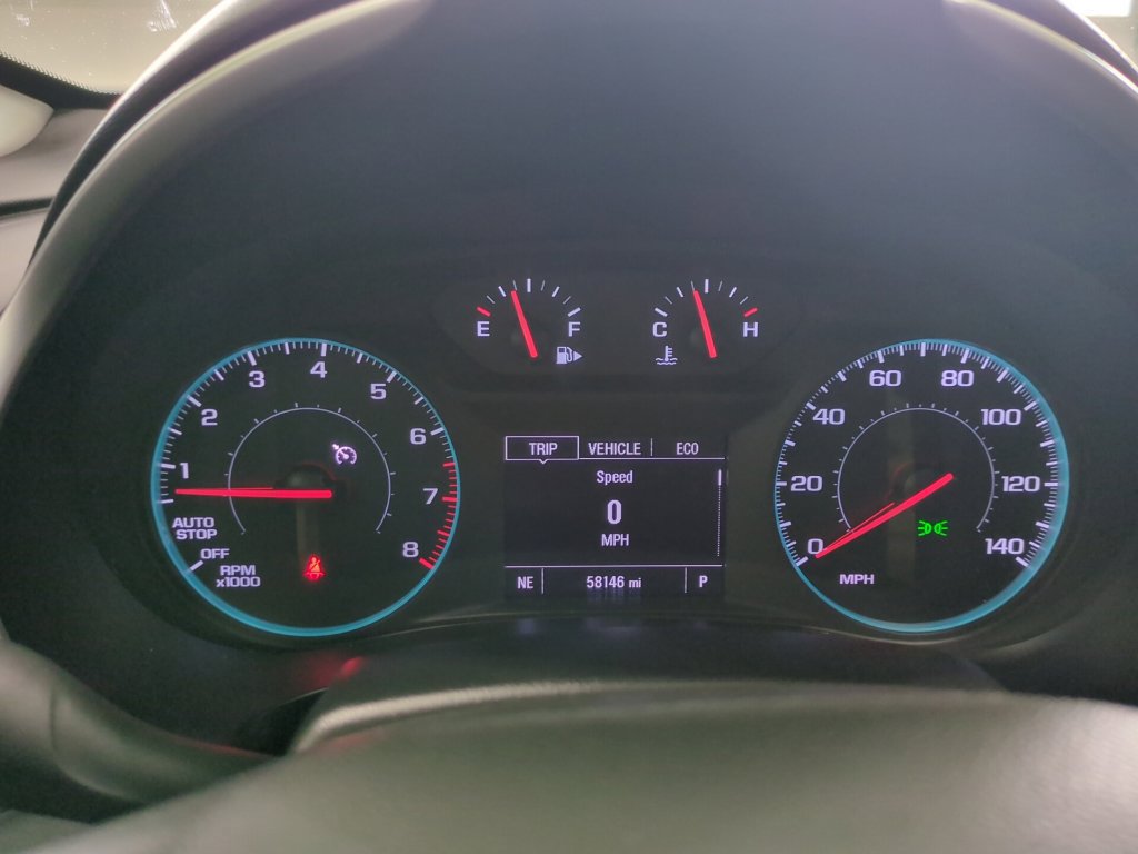 Used 2025 Chevrolet Malibu LT FWD image 8