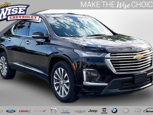 Used 2023 Chevrolet Traverse Premier AWD/4WD image 1
