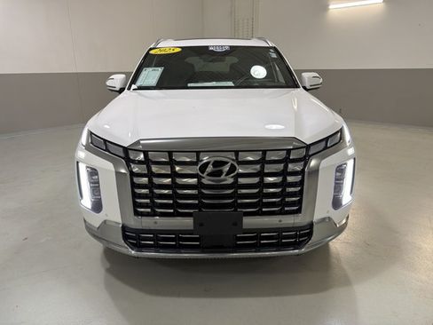 Used 2025 Hyundai Palisade Calligraphy AWD/4WD image 2