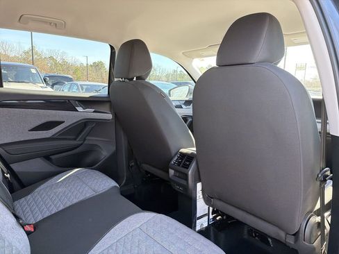 Used 2025 Volkswagen Tiguan S image 16