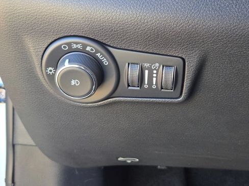 New 2026 Jeep Compass Latitude AWD/4WD image 24