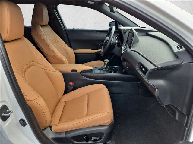 Used 2024 Lexus UX 250h FWD w/ Premium Package image 21