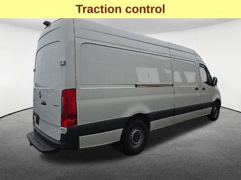 Used 2024 Mercedes-Benz Sprinter 2500 image 5