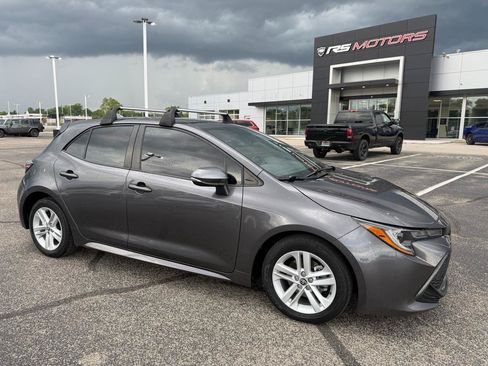 Used 2022 Toyota Corolla SE FWD image 3