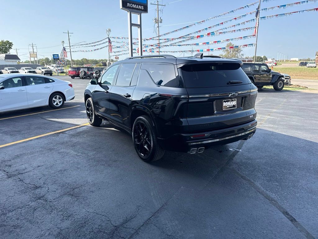 Used 2026 Chevrolet Traverse RS w/ LPO, Floor Liner Package AWD/4WD image 7