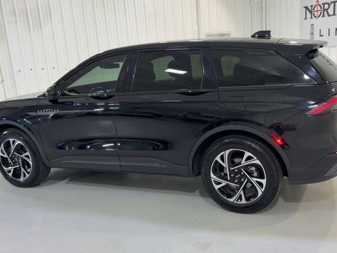 Used 2024 Lincoln Nautilus Premier w/ Jet Appearance Package AWD/4WD image 7