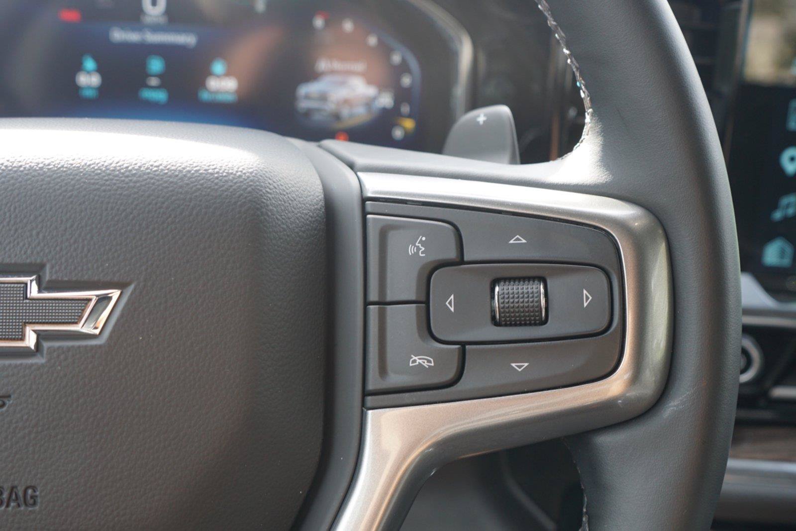 Used 2025 Chevrolet Silverado 1500 RST AWD/4WD image 16