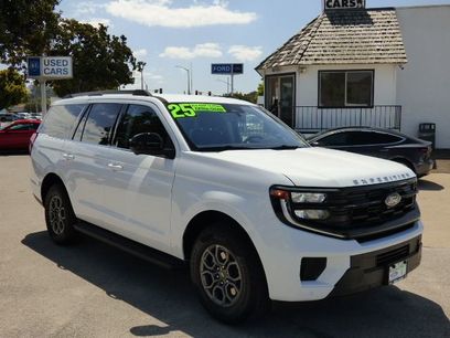Used 2025 Ford Expedition Active