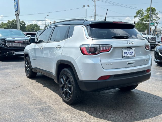 Used 2025 Jeep Compass Limited AWD/4WD image 7