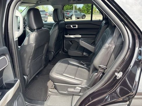Certified 2024 Ford Explorer XLT w/ Equipment Group 202A AWD/4WD image 21