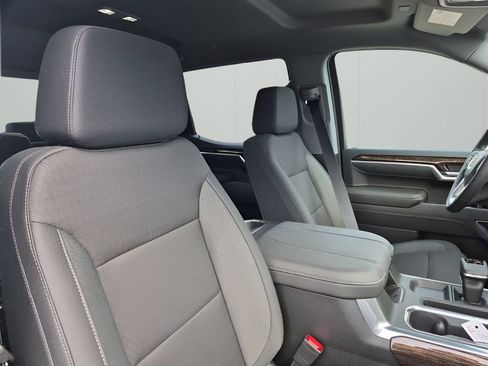 New 2026 GMC Sierra 1500 Elevation AWD/4WD image 17