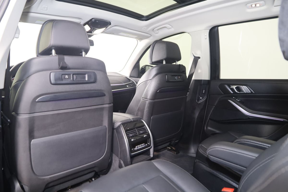 Used 2022 BMW X7 xDrive40i w/ Premium Package AWD/4WD image 56