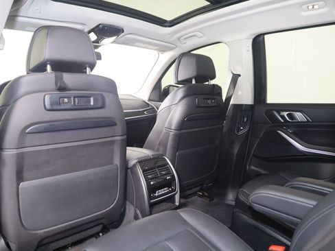 Used 2022 BMW X7 xDrive40i w/ Premium Package AWD/4WD image 56