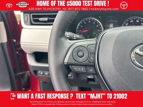 Used 2020 Toyota RAV4 XLE Premium image 21