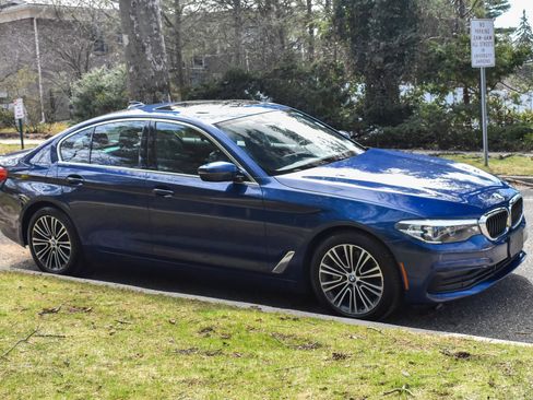 Used 2019 BMW 530i xDrive w/ Convenience Package image 11