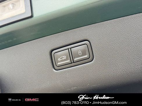 Used 2023 Genesis GV70 2.5T w/ Advanced Package AWD/4WD image 18