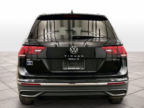 Used 2023 Volkswagen Tiguan SE AWD/4WD image 4
