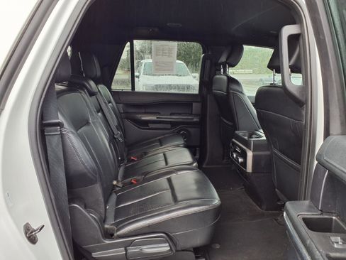 Used 2019 Ford Expedition Max XLT w/ Equipment Group 201A image 6