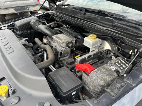 Used 2020 RAM 1500 Limited image 10