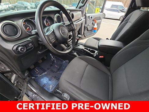 Used 2023 Jeep Wrangler Sport image 15