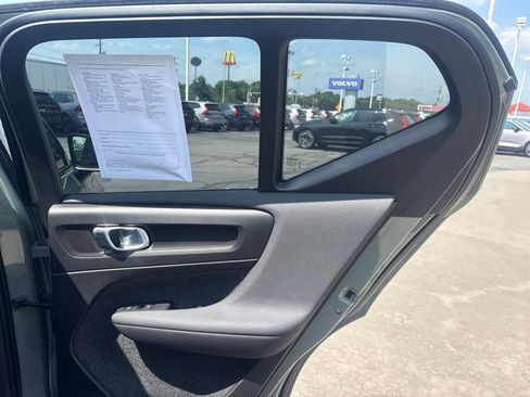 Used 2024 Volvo XC40 B5 Plus w/ Protection Package Premier AWD/4WD image 33