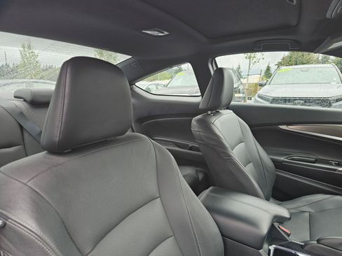 Used 2017 Honda Accord EX-L image 11