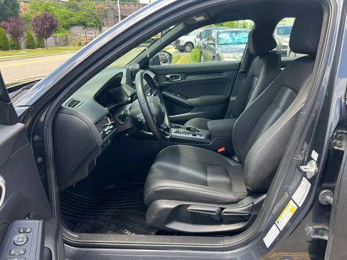 Used 2025 Honda Civic Sport image 26