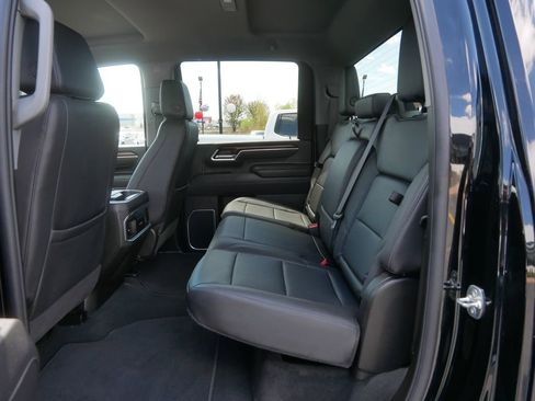 Certified 2025 GMC Sierra 2500 SLT w/ SLT Convenience Package AWD/4WD image 23